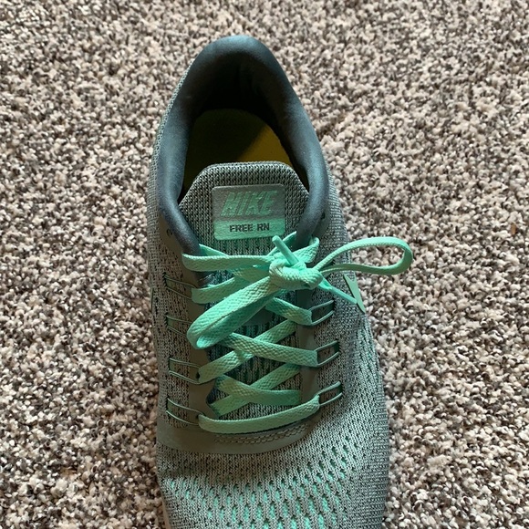 Nike Free RN shoes - Picture 5 of 5